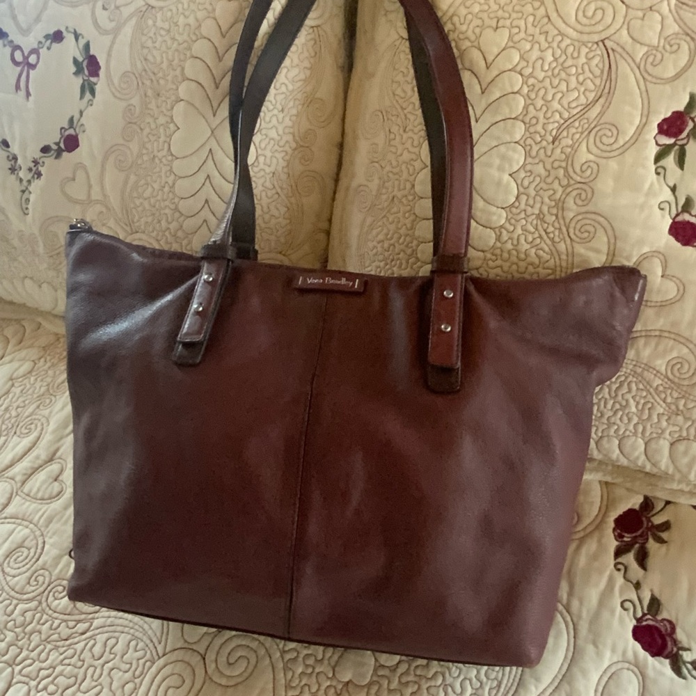 VERA BRADLEY BURGUNDY LEATHER TOTE